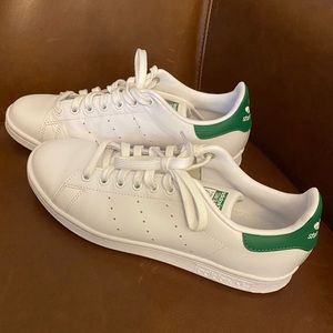 Stan Smith in White & Green
adidas Originals